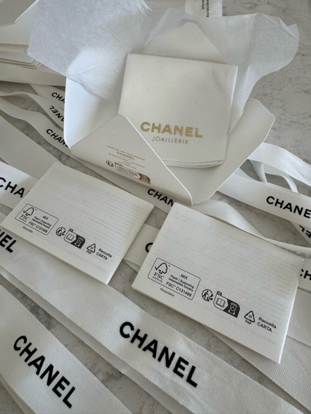 Chanel Ribbon & Packaging Set in White & Black - Picture 3 of 16